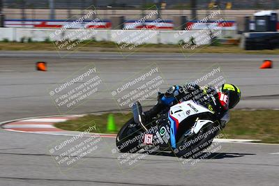 media/Apr-23-2022-Fastrack Riders (Sat) [[cb2d6ae73d]]/LEVEL 4/1PM TURN 6 OUTSIDE/